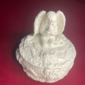 Vintage Angel Porcelain Trinket Box 6” x 2.5” Bowl  and overall with lid is 6”